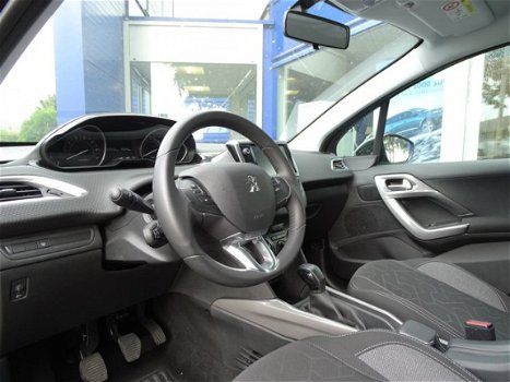 Peugeot 2008 - 1.2 PureTech 110PK ACTIVE - 1