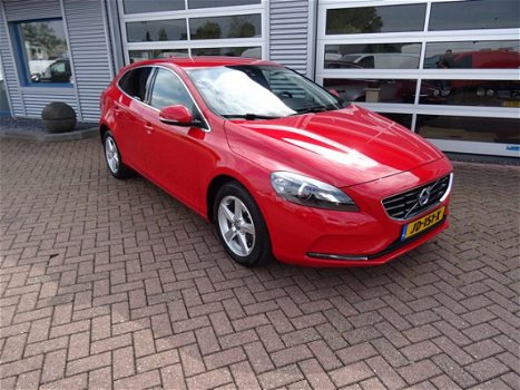 Volvo V40 - 2.0 D2 Nordic Navi, Airco, LM Velgen - 1