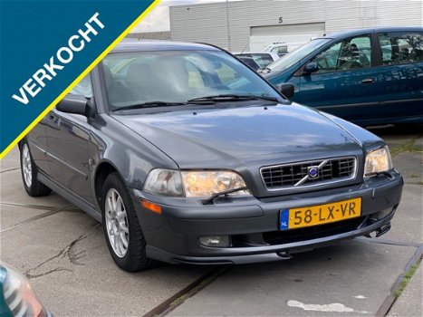 Volvo S40 - 1.8 Dyn. Navigator/Airco/Cruise C/ - 1