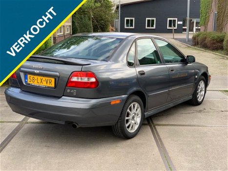 Volvo S40 - 1.8 Dyn. Navigator/Airco/Cruise C/ - 1