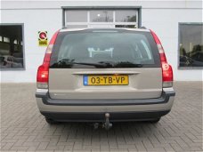 Volvo V70 - 2.3 T-5 Comfort Line