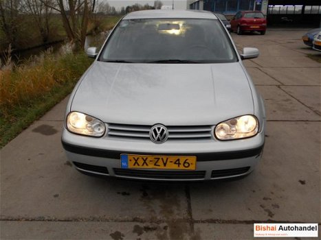 Volkswagen Golf - 1.6 - 1