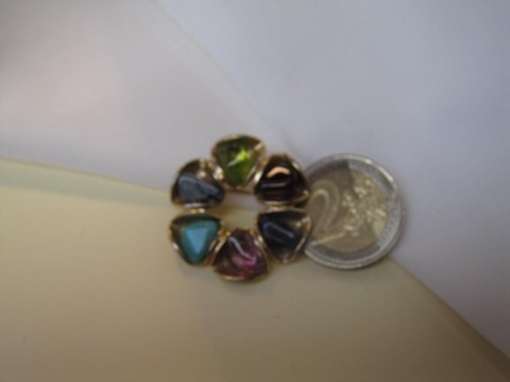 Broche goudkleurig driehoekjes model met 6 art glas stenen 3.0 cm - Afbeelding 3