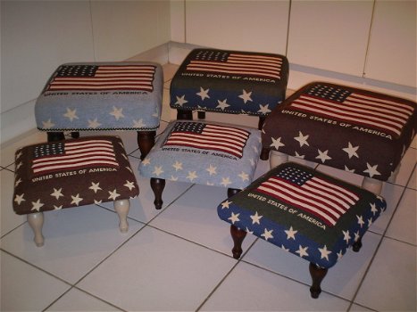 Ander streep stofje ?? BEKIJKEN !!!! - NIEUWE footstools !!! - 8