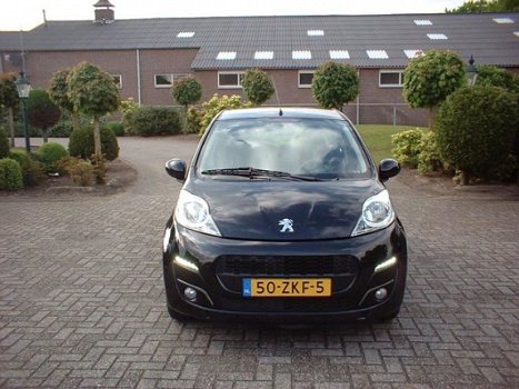 Peugeot 107 - 1.0 Active airco radio cd centraalverg - 1