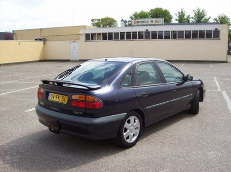 Renault Laguna - 1.8-16V RXI - 1