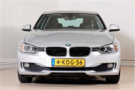 BMW 3-serie - 316i EXE AUT. NAVIGATIE BT ECC XENON CRUISE PDC LMV16 BTW - 1