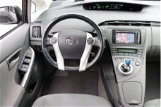 Toyota Prius - 1.8 Aspiration Navigatie-Lm velgen