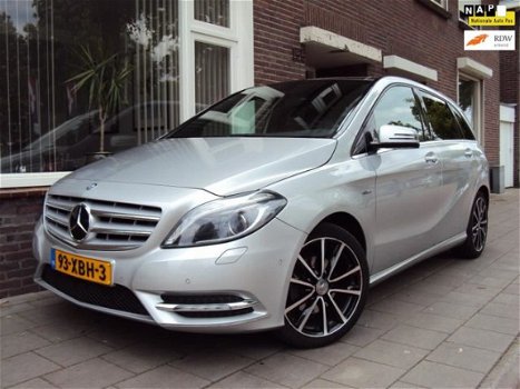 Mercedes-Benz B-klasse - 200 Ambition Schuifdak Trekhaak Navi - 1