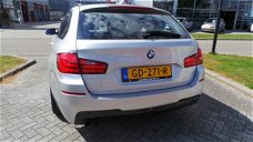 BMW 5-serie Touring - 520d High Exe Aut. M-PAKKET VOL OPTIES