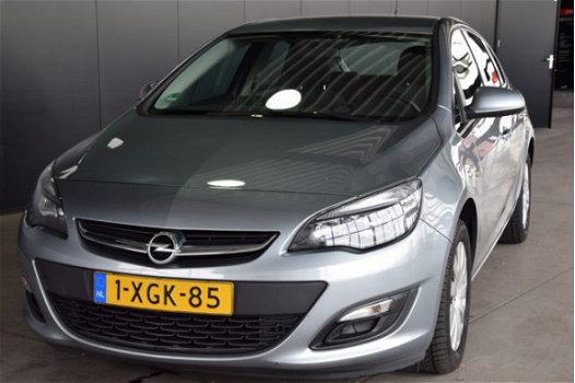 Opel Astra - 1.7 CDTi S/S Design Edition Climate Control Trekhaak Rijklaarprijs Inruil Mogelijk - 1