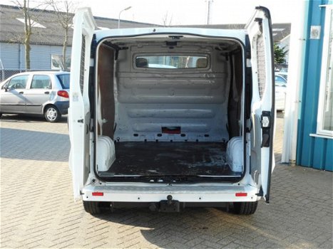 Renault Trafic - 2.0 dCi T27 L1H1 / Cruise / Airco / Navi / 115pk / Trekhaak - 1