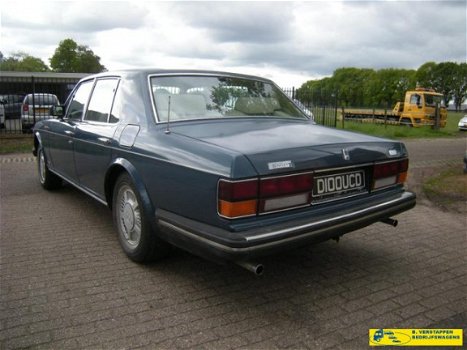 Bentley Eight - saloon - 1