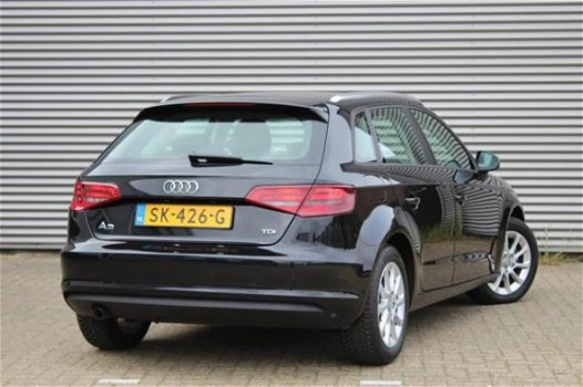 Audi A3 Sportback - 1.6 TDI Ambiente Pro Line plus Sportback, Airco, Cruisecntrl, Zwart - 1