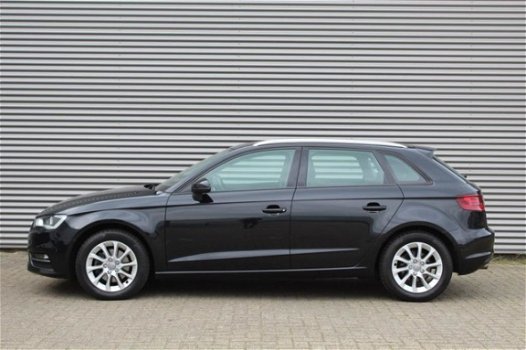 Audi A3 Sportback - 1.6 TDI Ambiente Pro Line plus Sportback, Airco, Cruisecntrl, Zwart - 1