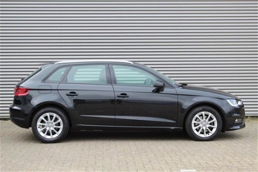 Audi A3 Sportback - 1.6 TDI Ambiente Pro Line plus Sportback, Airco, Cruisecntrl, Zwart - 1