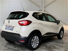 Renault Captur - 0.9 TCe Helly Hansen M 2015 ✅