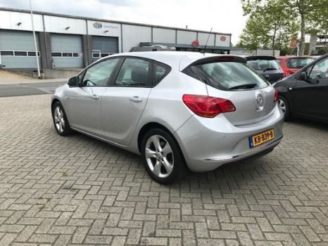 Opel Astra - 1.7 CDTi S/S Cosmo - 1