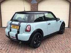 Mini Mini Cooper - 1.6i Business Line Navi Airco 122pk