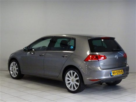 Volkswagen Golf - 1.6 TDI Highline 5-Drs. Navigatie Adaptive CruiseControl - 1