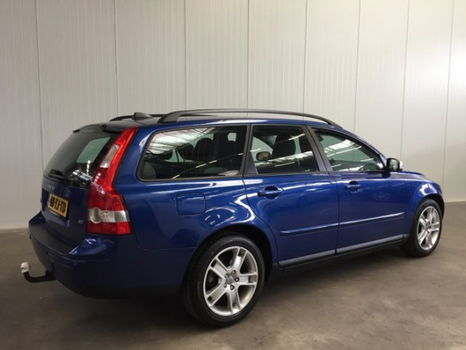 Volvo V50 - 2.0 Edition II Sport NAVI-ECC-LMV-PDC-DAKRAILS-TREKHAAK-CRUISE End Of Year Sale - 1