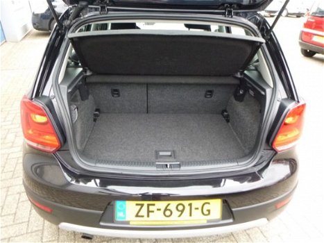 Volkswagen Polo - CROSS POLO 1.6 TDi - 1