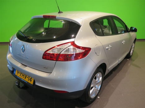 Renault Mégane - 1.5 dCi 111PK Trekhaak Navi | Airco | Cruise | 6-Bak | Led-Dagrij - 1