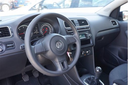 Volkswagen Polo - 1.6 TDI 90pk Comfortline 5drs BJ2014 Airco | Cruise | LMV 15'' | Elek. pakket - 1