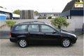 Ford Focus Wagon - 1.6-16V Futura - 1 - Thumbnail