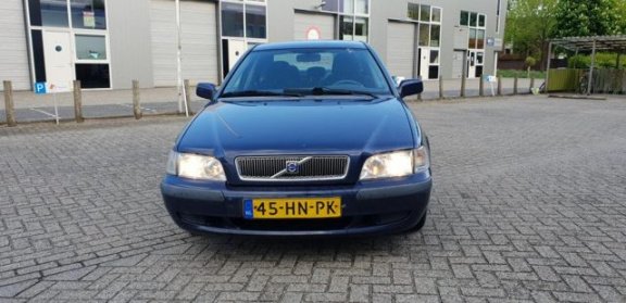 Volvo S40 - 1.8 - 1