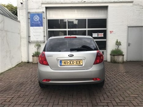 Kia Cee'd - 1.4 X-tra Airco - 1