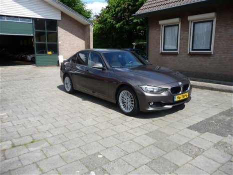 BMW 3-serie - 320i Executive - 1