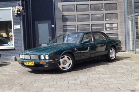 Jaguar XJR - 4.0 / Supercharged / Clima / Leer / Automaat - 1