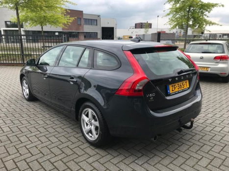 Volvo V60 - 2.0 D3 Summum 150 PK Navi leder Trekhaak Open dak winterpakket - 1