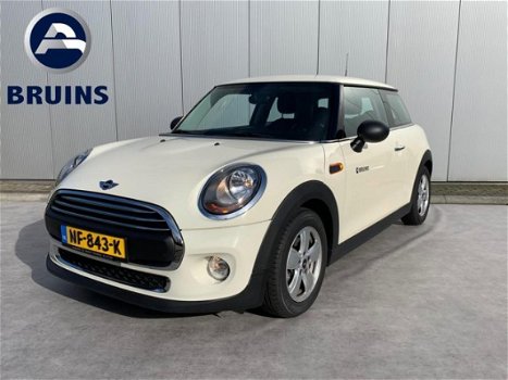 Mini Mini One - 1.2 102 PK BUSINESS , NAVIGATIE, AIRCO - 1