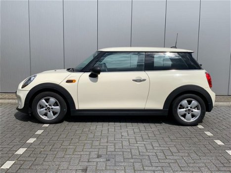 Mini Mini One - 1.2 102 PK BUSINESS , NAVIGATIE, AIRCO - 1