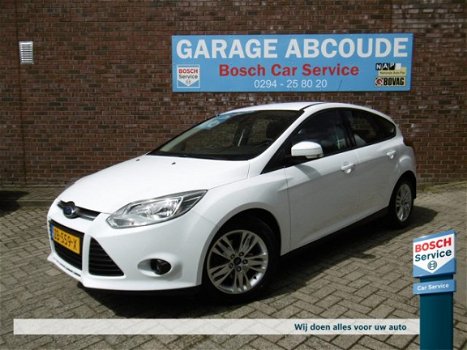 Ford Focus - 1.0 EcoBoost 100pk 5-deurs Ambiente Airco Navi - 1