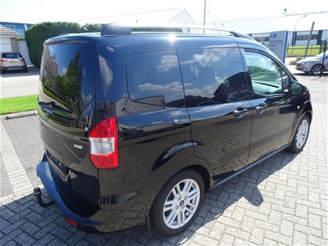 Ford Tourneo Courier - 1.0 Ecoboost 100pk Titanium - 1