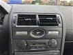 Ford Mondeo - 1.8-16V Ambiente climate control, trekhaak, goed onderhouden - 1 - Thumbnail