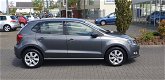 Volkswagen Polo - 1.4-16V Highline Clima PDC Stoelverwarming 5 Deurs - 1 - Thumbnail