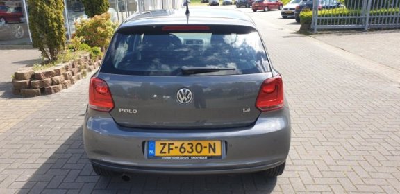 Volkswagen Polo - 1.4-16V Highline Clima PDC Stoelverwarming 5 Deurs - 1