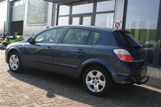 Opel Astra - 1.6 Edition - 1