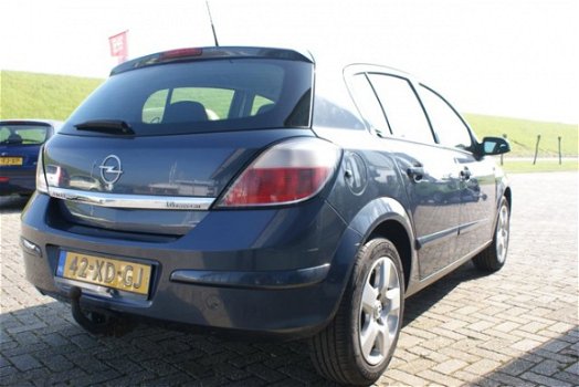 Opel Astra - 1.6 Edition - 1