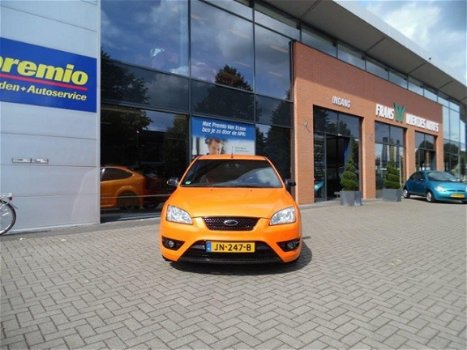 Ford Focus - 2.5-20V ST, volledig RS uitgevoerd, - 1