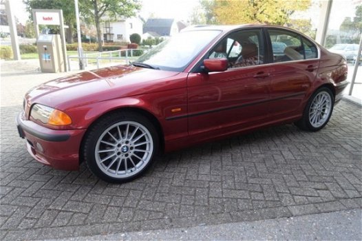 BMW 3-serie - 320i Executive leer, automaat, M pakket - 1