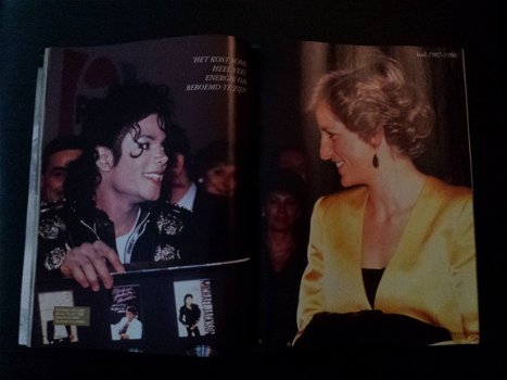 HERINNERINGSMAGAZINE MICHAEL JACKSON - 4