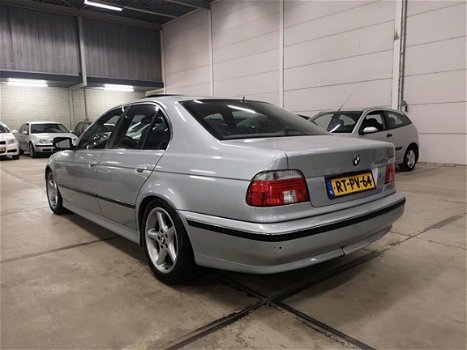 BMW 5-serie - 540i V8|NAP|LEER|SCHUIFDAK|SCHERM|VOLOPTIE|ONDERHOUDEN - 1