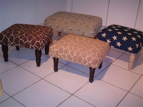 Footstool 42x42cm - rood linnen - wit/grijs 702 - NIEUW !! - 4