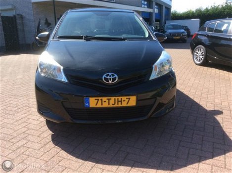 Toyota Yaris - 1.0 VVT-i Comfort boekjes nap airco stuurbekr - 1