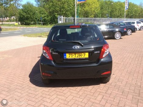 Toyota Yaris - 1.0 VVT-i Comfort boekjes nap airco stuurbekr - 1